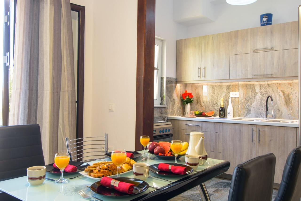 House For Families Near The Lake Agios Nikolaos  Ngoại thất bức ảnh
